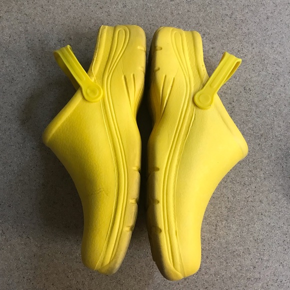 EASY USA Comfort Beach Clogs 9 - Picture 4 of 8